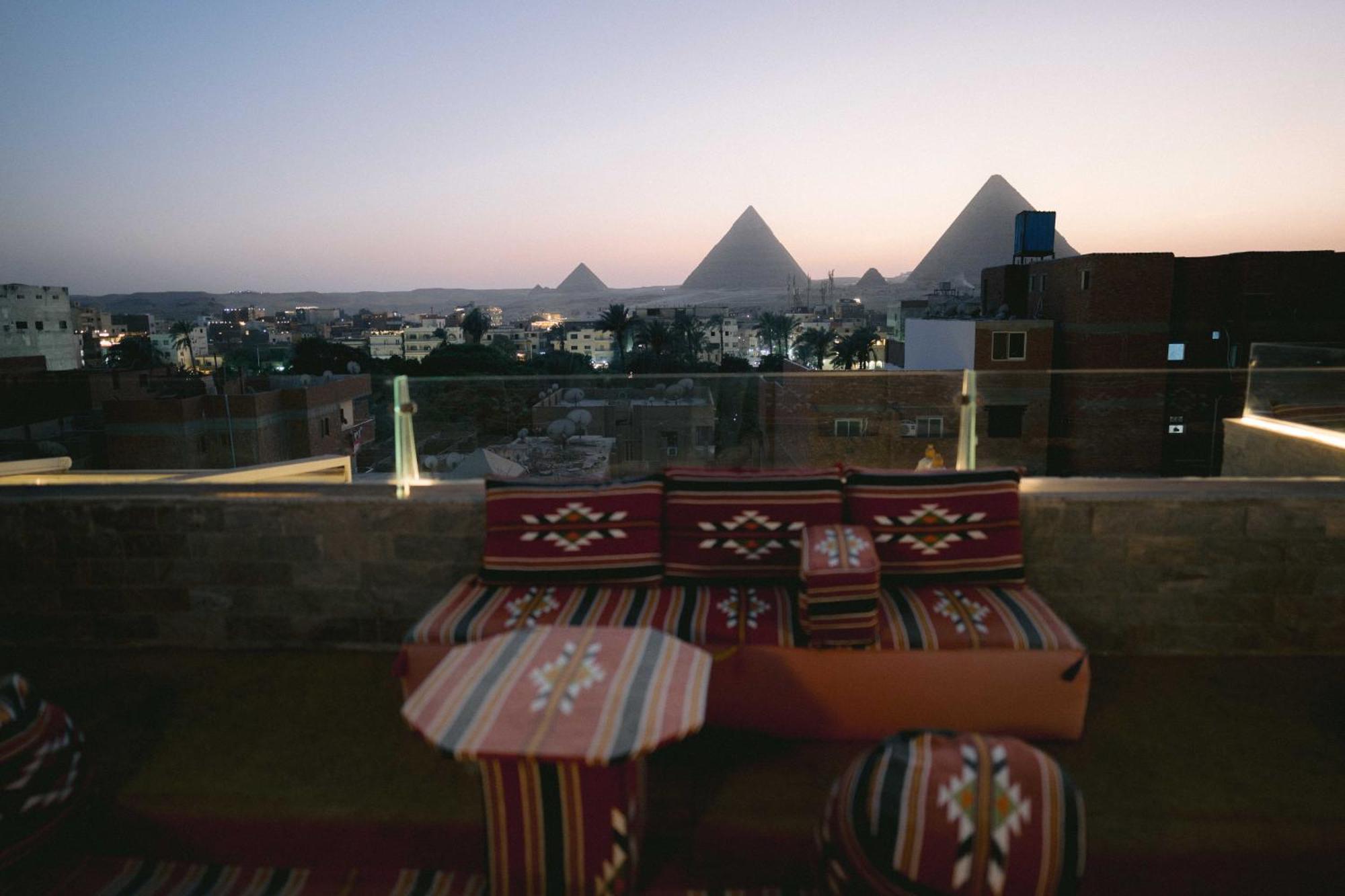 Tuya Pyramids Inn Kafret el-Gabal Eksteriør billede