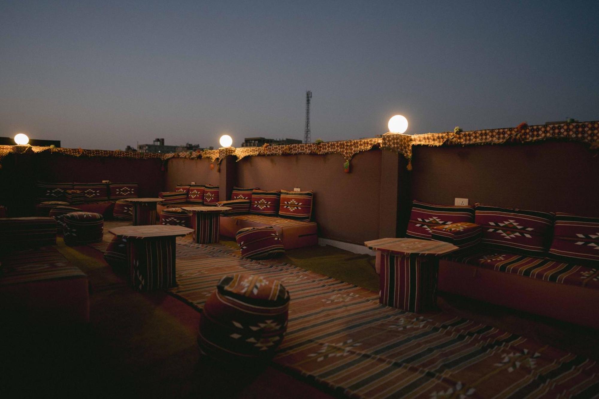 Tuya Pyramids Inn Kafret el-Gabal Eksteriør billede