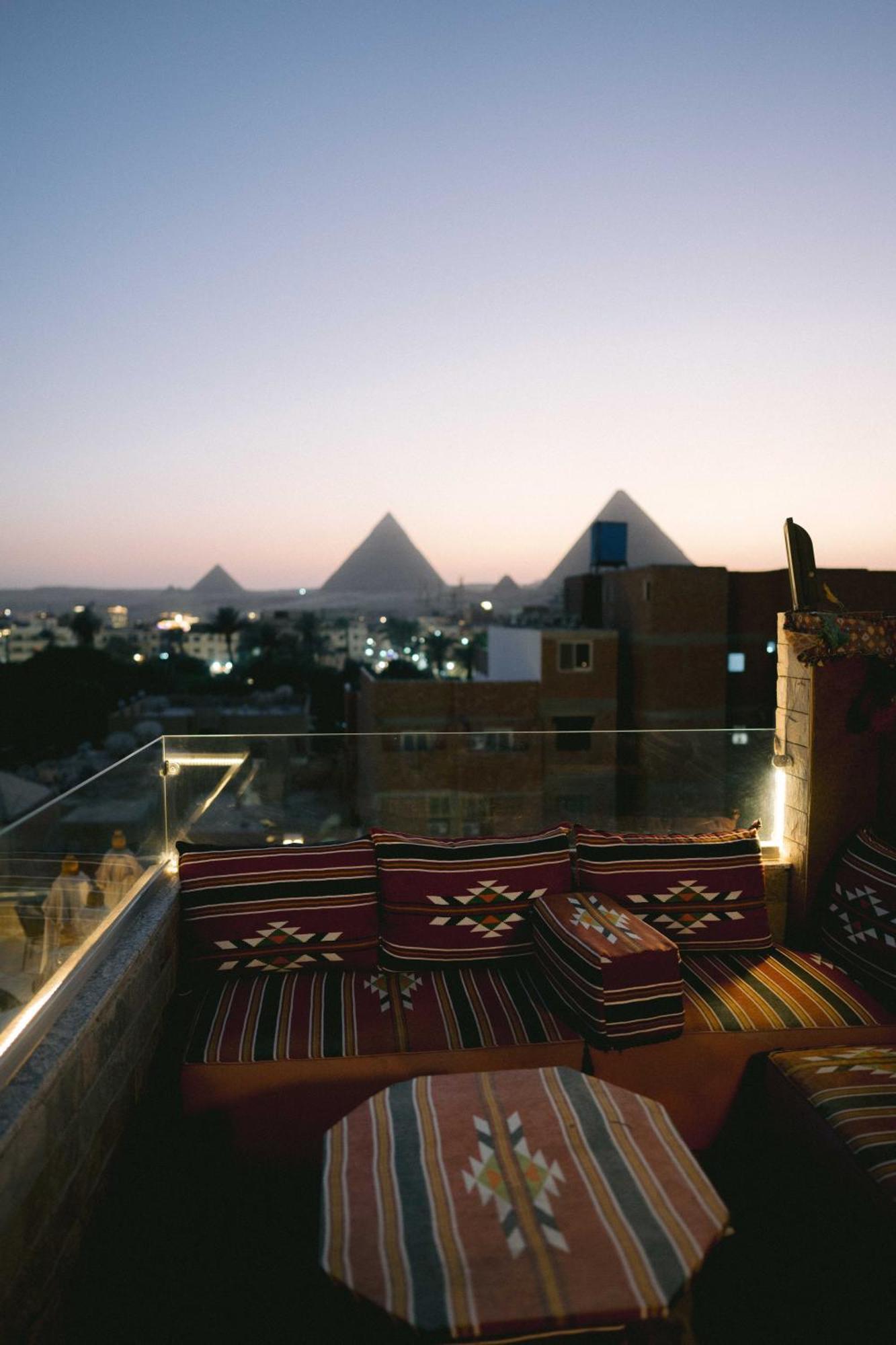Tuya Pyramids Inn Kafret el-Gabal Eksteriør billede