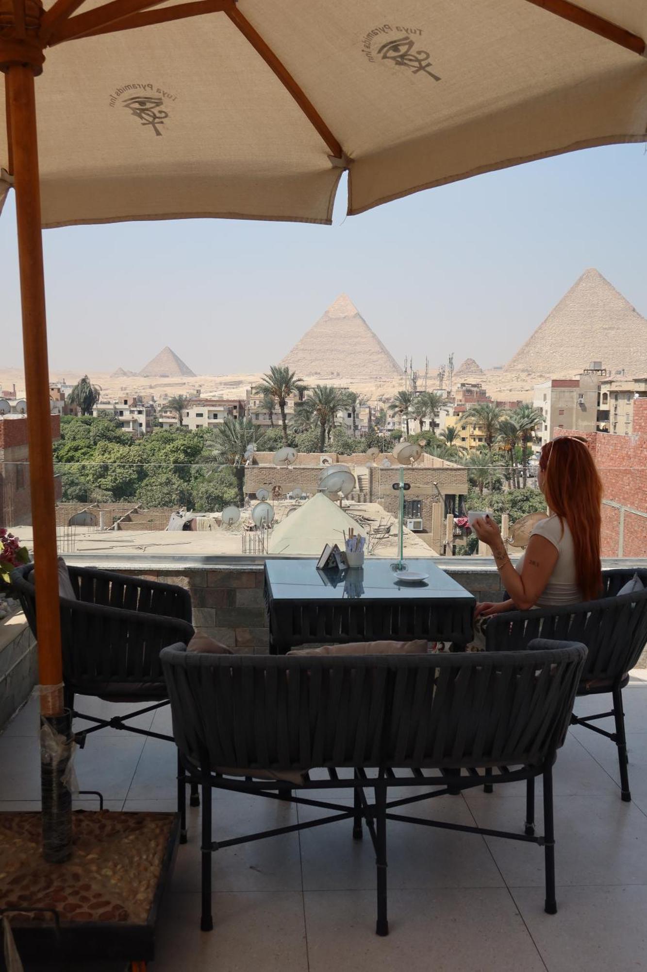Tuya Pyramids Inn Kafret el-Gabal Eksteriør billede