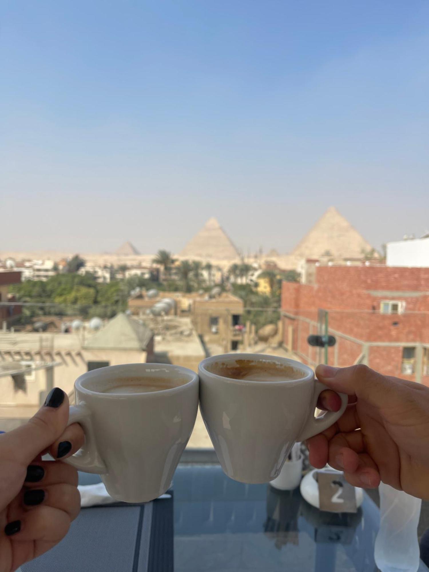 Tuya Pyramids Inn Kafret el-Gabal Eksteriør billede
